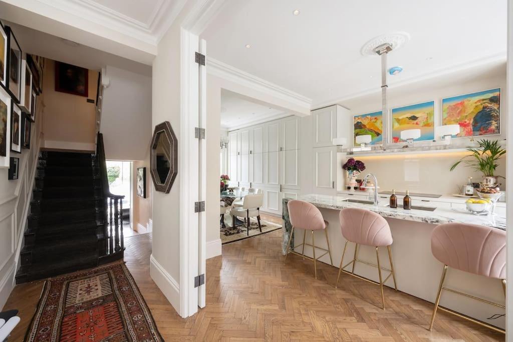 Beautiful 4-bed House Next To Battersea Park Casa vacanze
