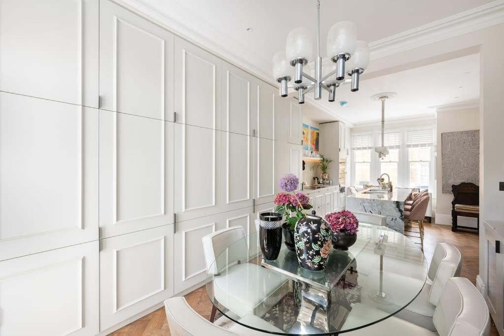 Beautiful 4-bed House Next To Battersea Park * Londra